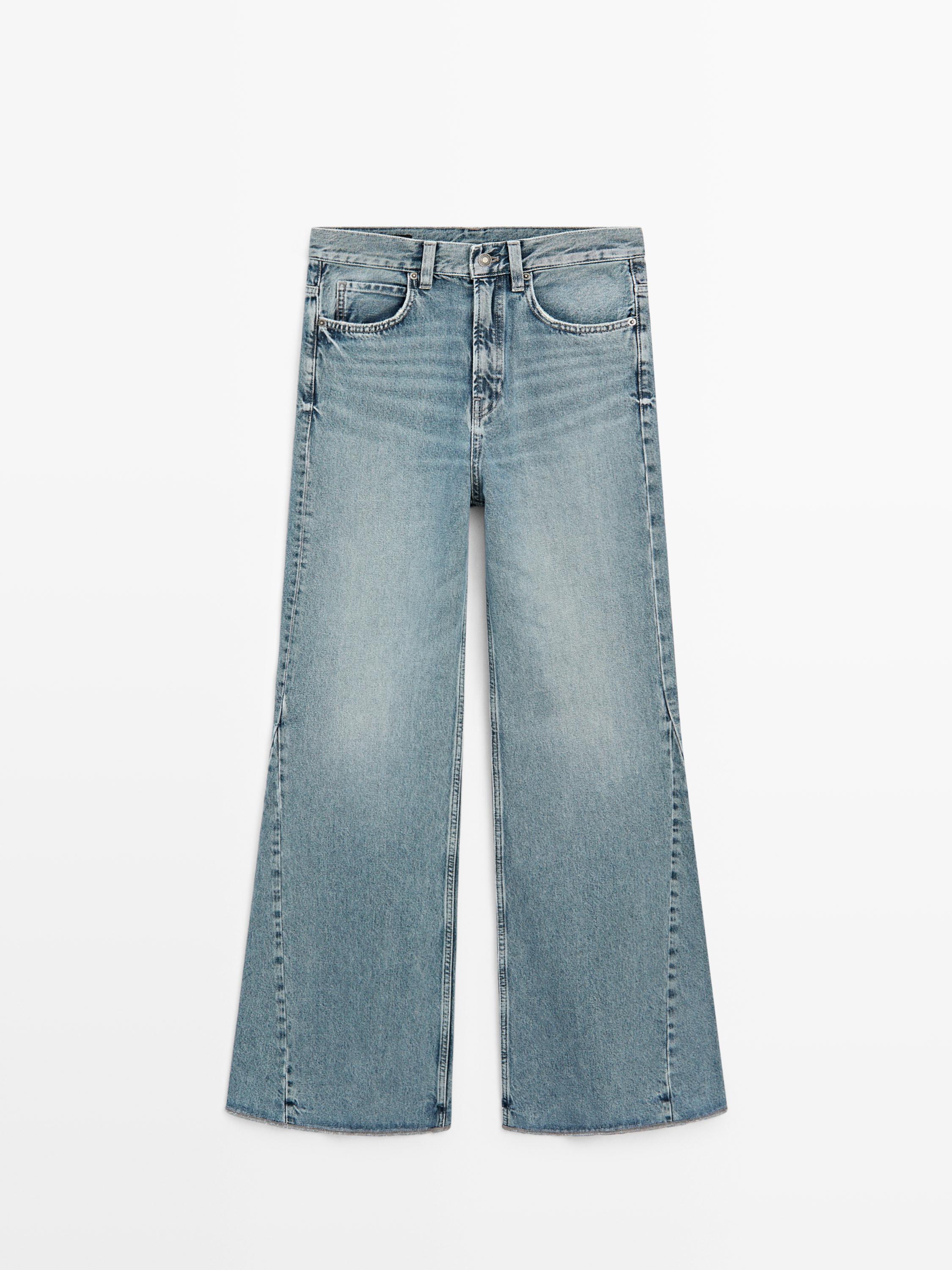 High-waist flare fit jeans