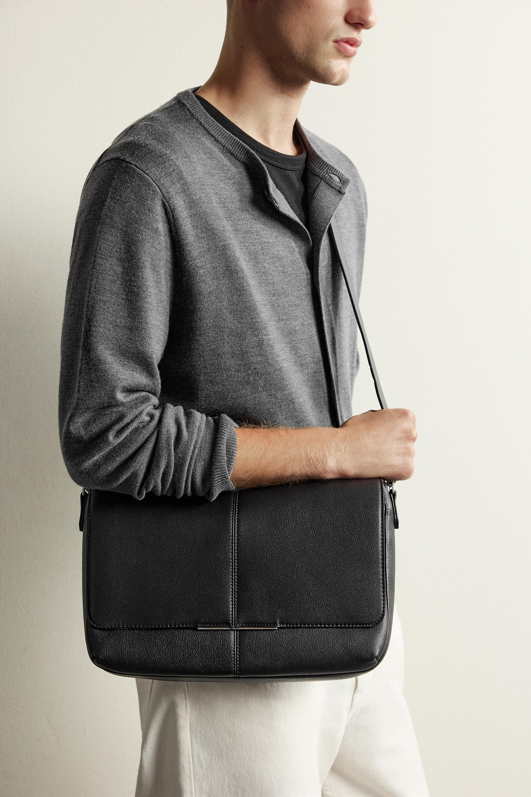 FLAP CROSSBODY BAG