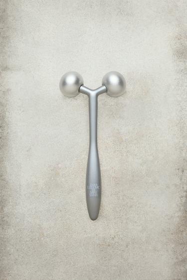 THE FACE ROLLER LUDOVIC DE SAINT SERNIN x ZARA - TINTED LEATHER by Zara