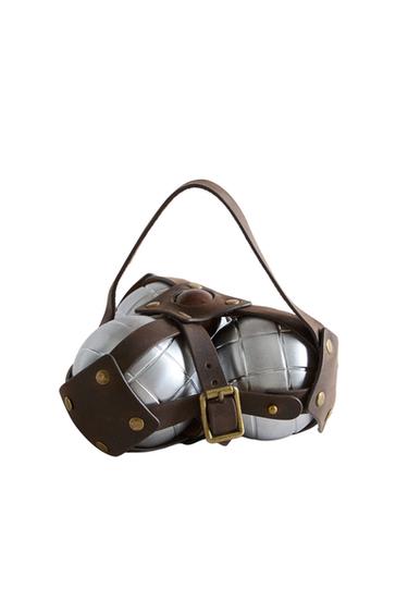 BOULES SET WITH LEATHER CASE - Printed by Zara
