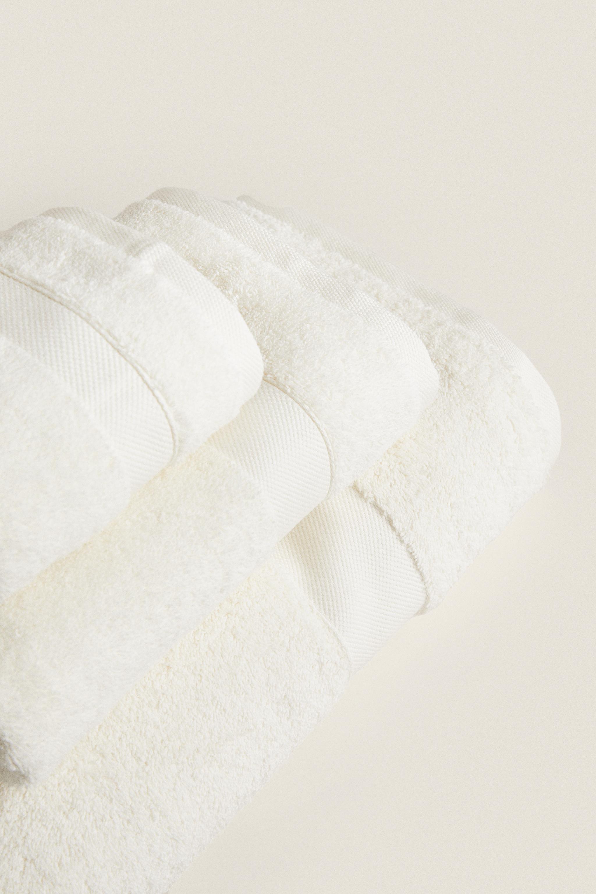 PREMIUM COTTON BATH TOWEL (600 GxM²) Dark beige ZARA Mexico