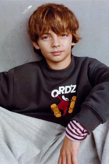 سويت شيرت بطبعة لوح تزلج - أنثراسيت داكن الخاص بـ Zara