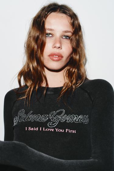 T-SHIRT CÔTELÉ SELENA GOMEZ - Gris anthracite de Zara - Image 1