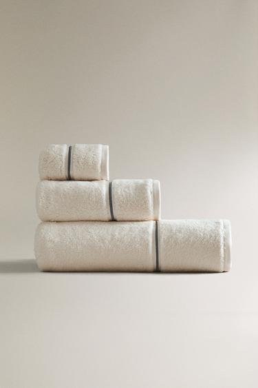 ΠΕΤΣΕΤΑ ΜΠΑΝΙΟΥ ΜΕ ΚΕΝΤΗΜΕΝΟ ΦΙΝΙΡΙΣΜΑ - Μπλε του Zara