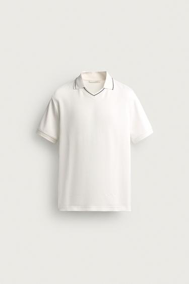 بولو بقصة مريحة وتصميم متباين - أبيض مكسور الخاص بـ Zara
