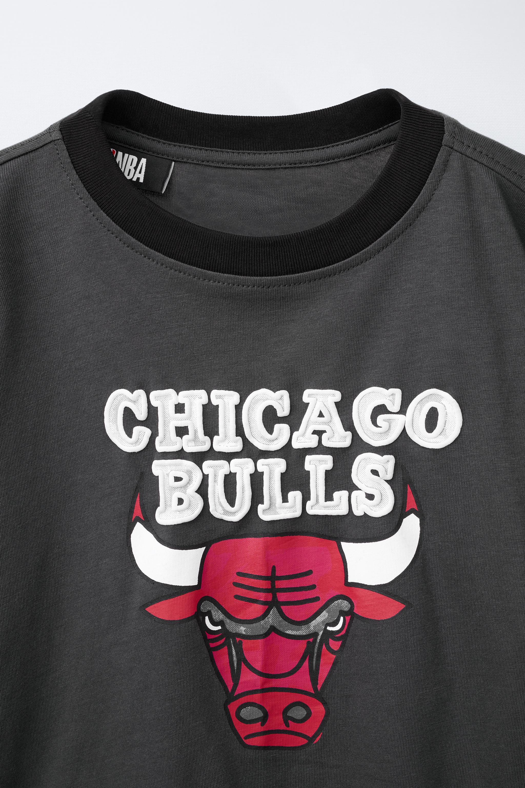 NBA CHICAGO BULLS DOUBLE SLEEVE T-SHIRT