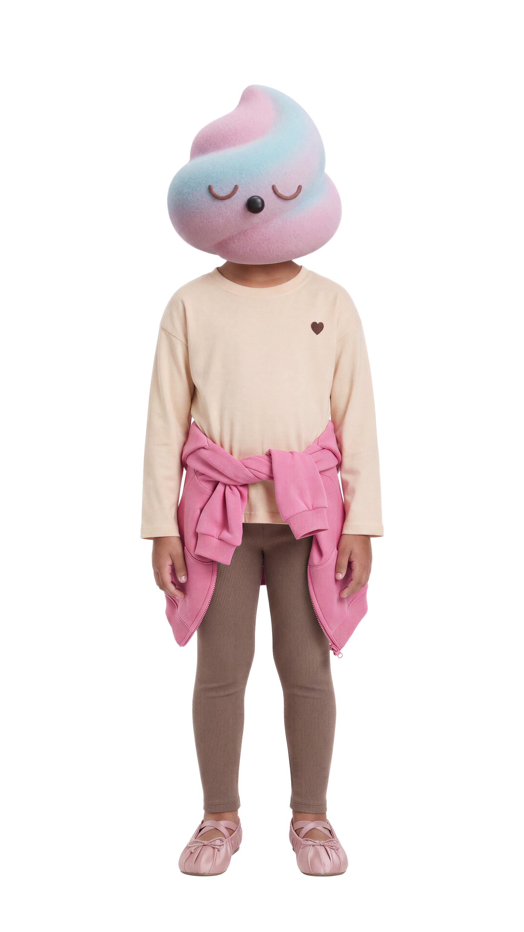 EMBROIDERED HEART T-SHIRT — Vanilla
