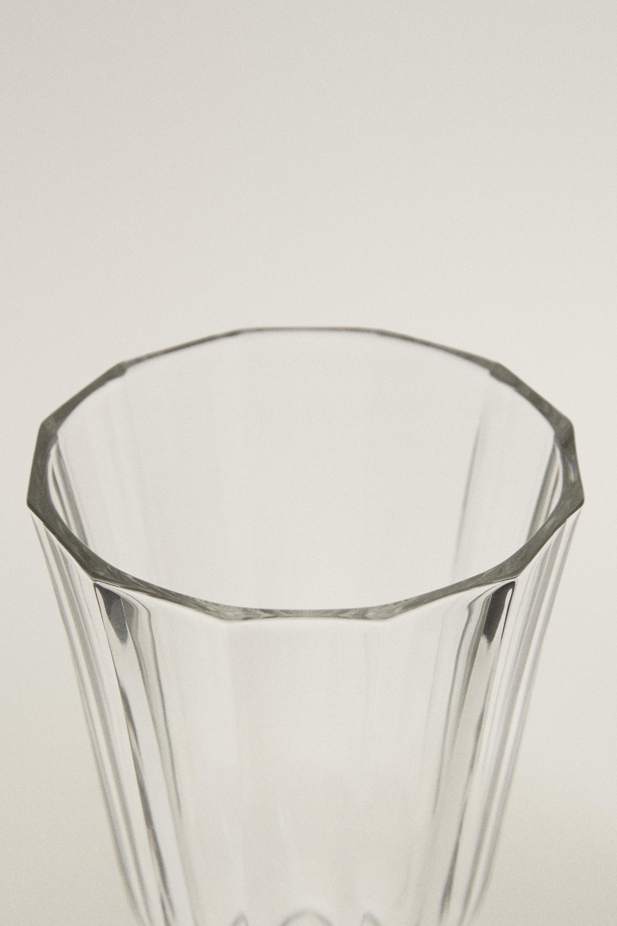 RAISED FACETED WINE GLASS — Transparent