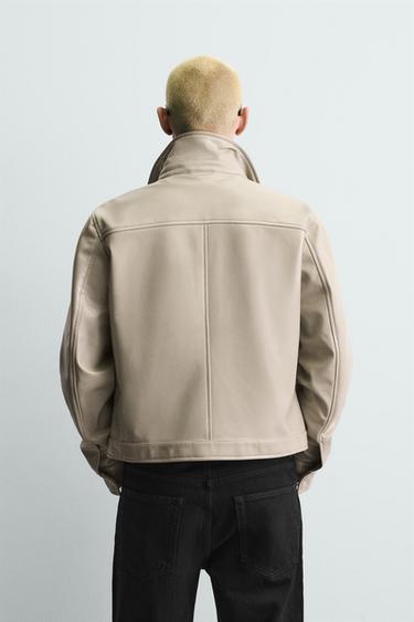 Zara 仿漆皮襯衫式外套 - 淺卡其色