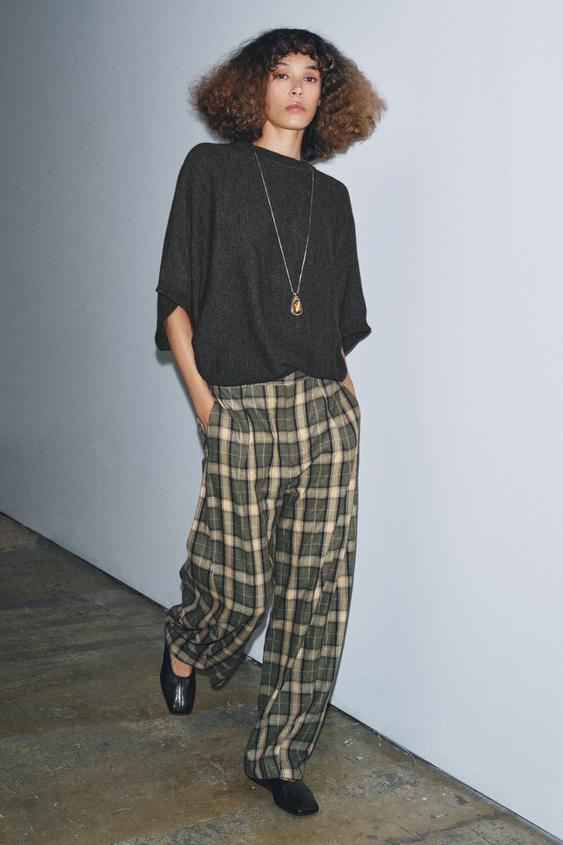 WIDE SLEEVE KNIT SWEATER