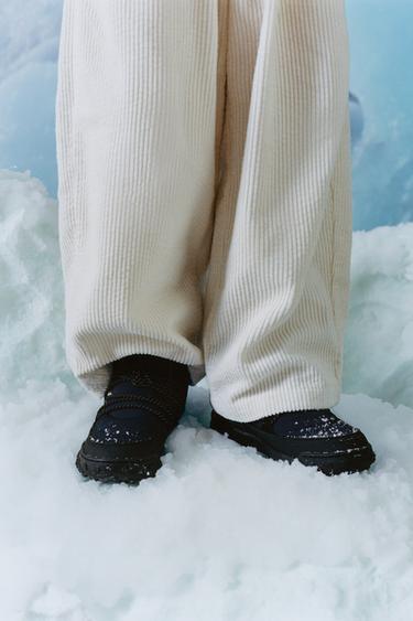 BOTA IMPERMEÁVEL PARA NEVE - Azul da Zara