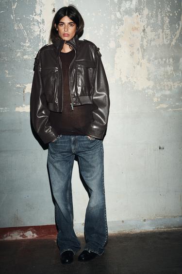 CHAQUETA CORTA EFECTO PIEL - Gris topo de Zara