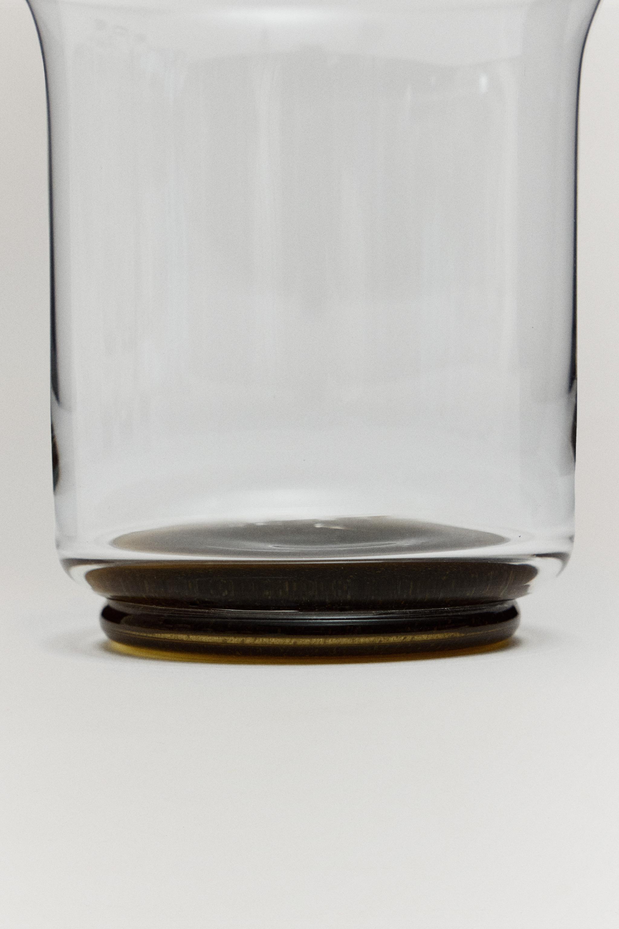 THE AUSSBAD MEDIUM GLASS