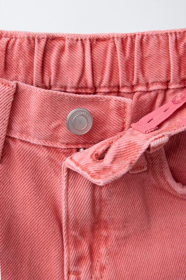 BERMUDA EN DENIM DÉCHIRÉ - Rouge de Zara - Image 2