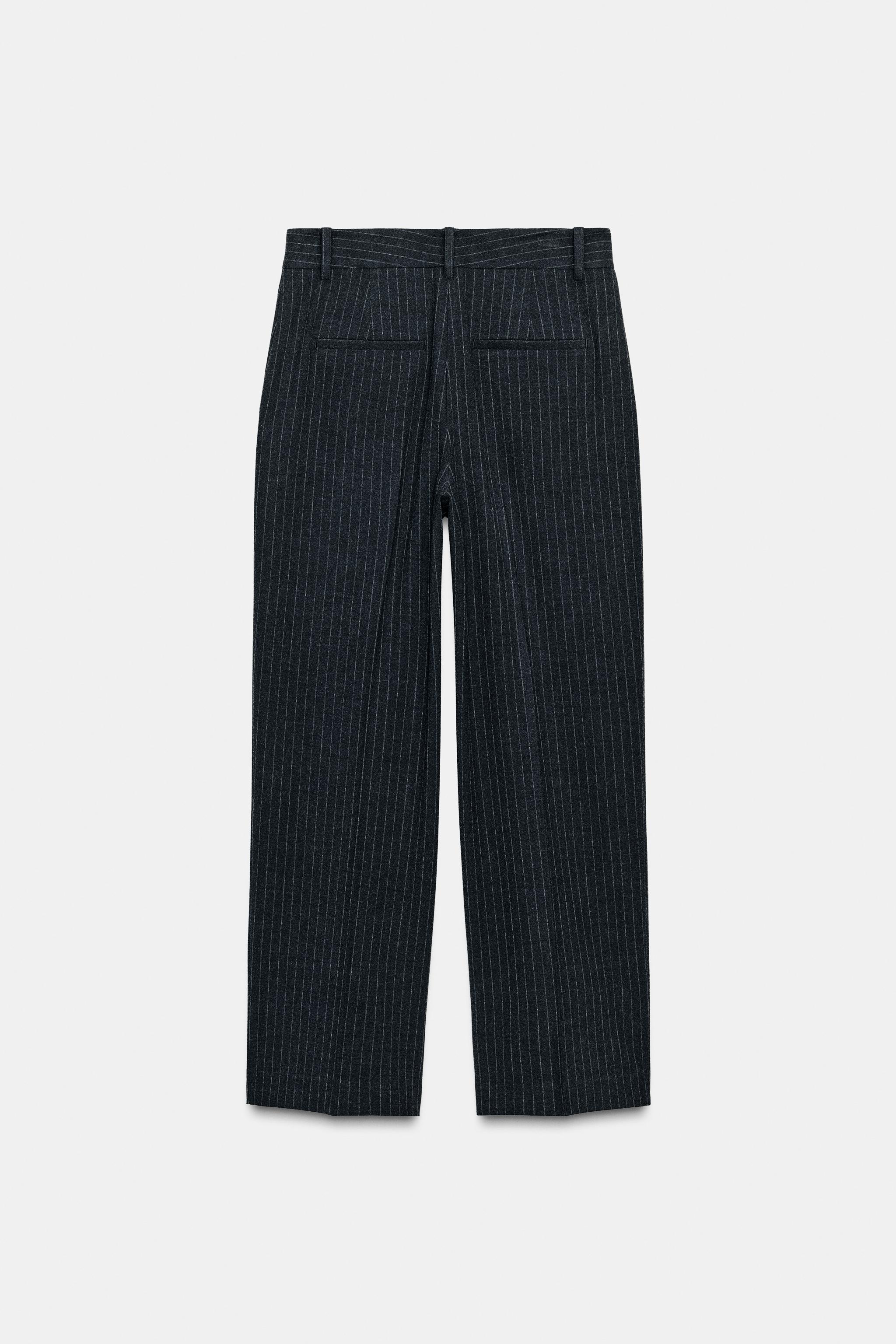 PLEATED STRAIGHT LEG PANTS