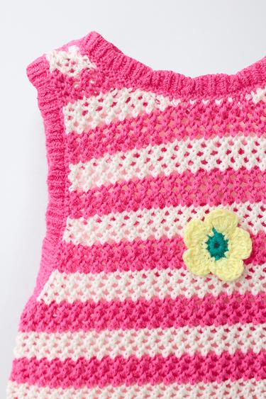 SALOPETTE COURTE EN MAILLE À RAYURES ET PIÈCE FLEUR - Fuchsia de Zara - Image 2