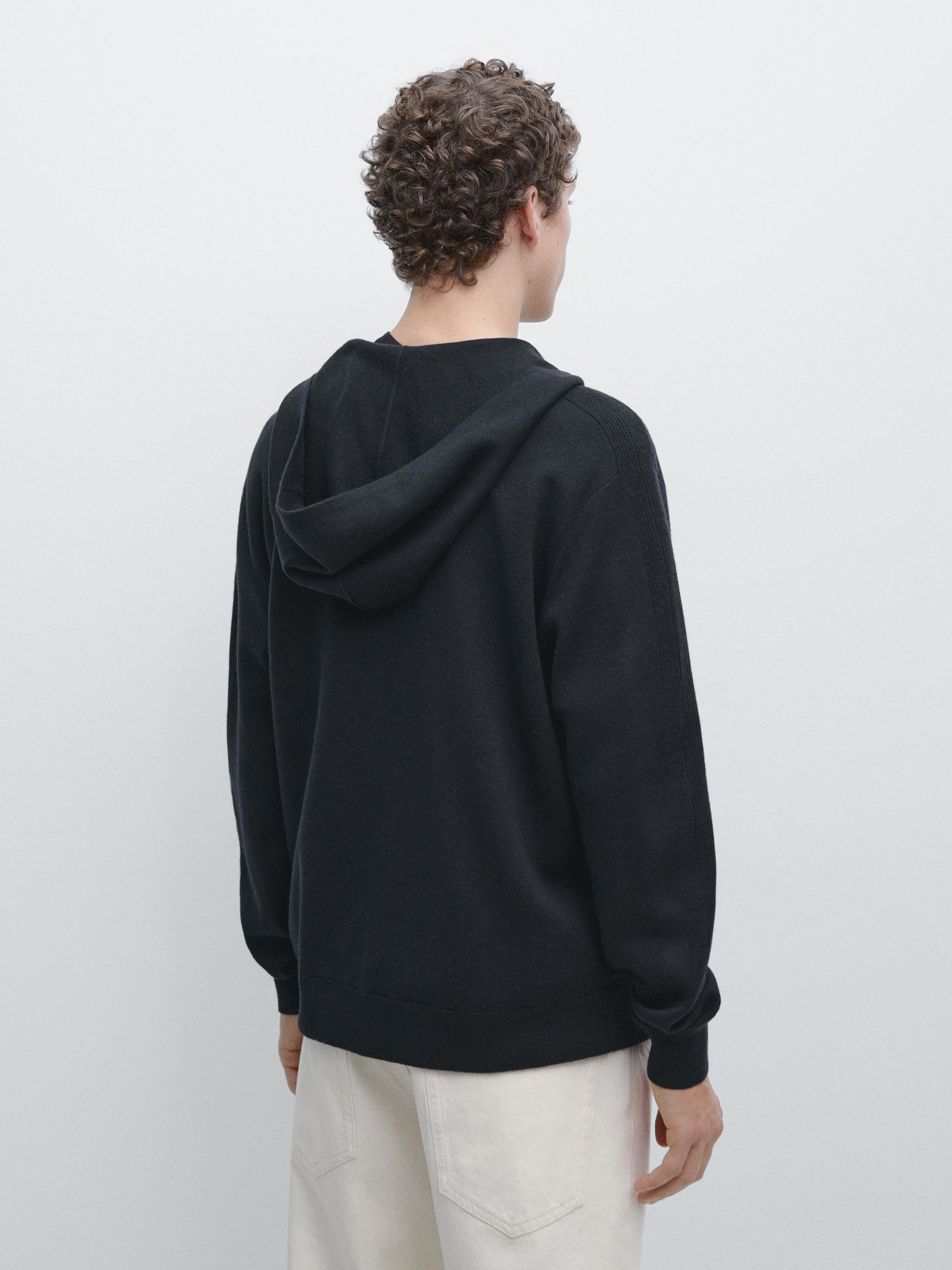 Zip-up knit cardigan with hood