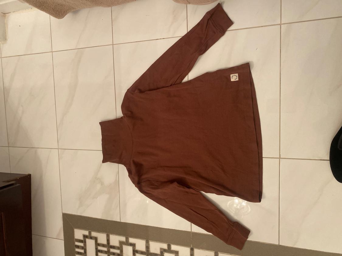 BASIC TURTLENECK TOP