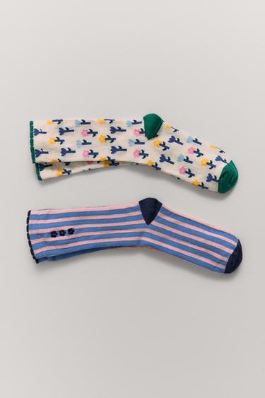 Zara TWO-PACK OF STRIPED AND FLORAL SOCKS - Green