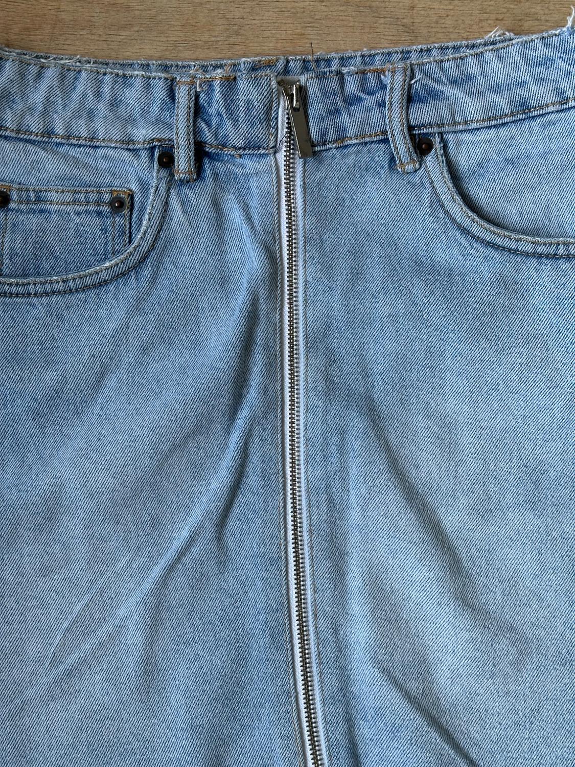 MINI SKIRT WITH ZIP - Image 2
