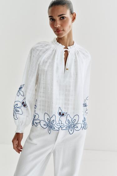 Zara EMBROIDERED FLORAL BLOUSE - Ecru