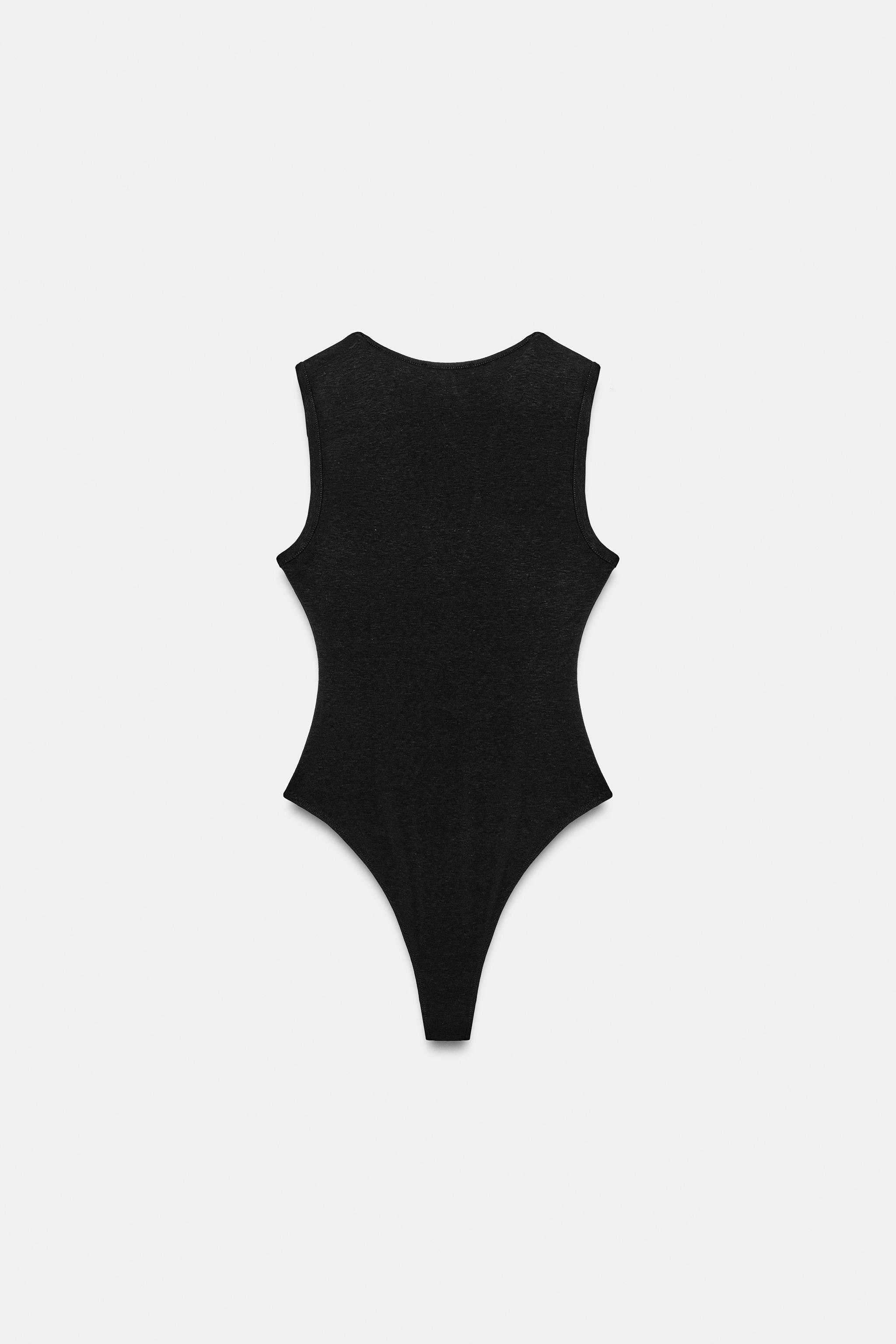 FITTED V-NECK BODYSUIT