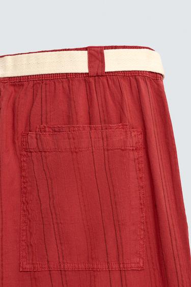 PANTALON DÉCONTRACTÉ STRUCTURÉ À RAYURES - Rouge de Zara - Image 9