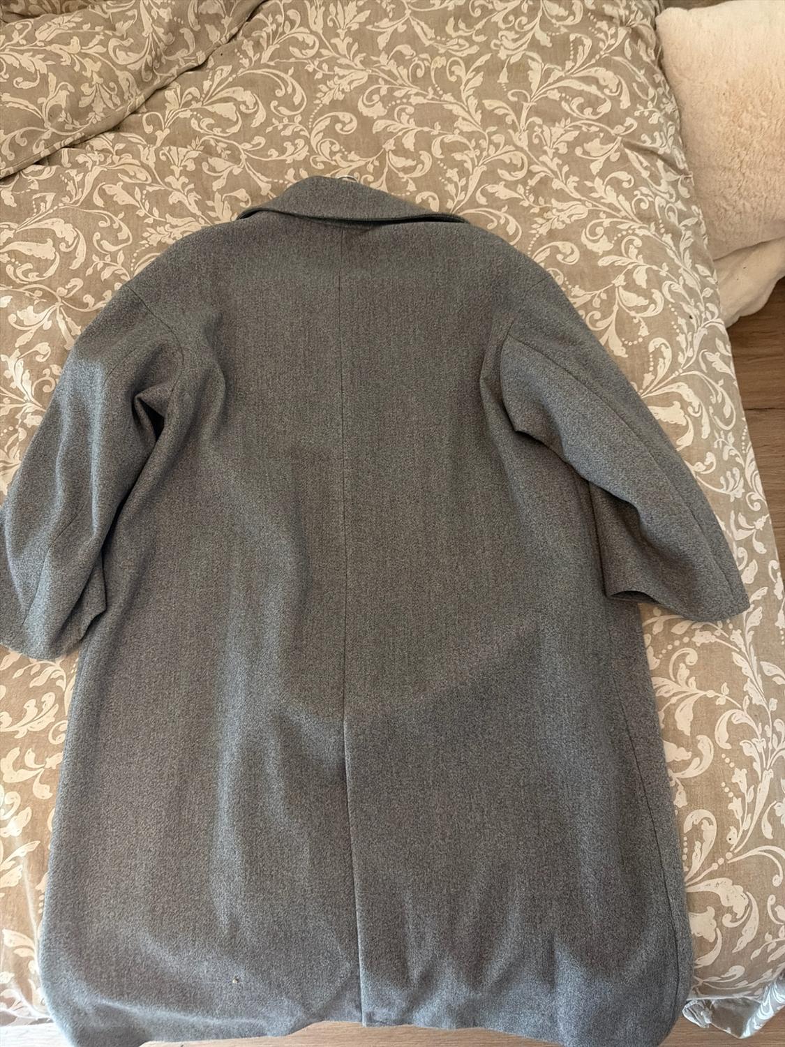 OVERSIZED COAT - Image 3