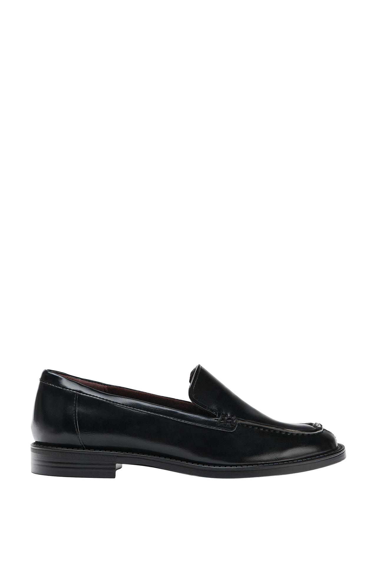 FLAT LOAFERS