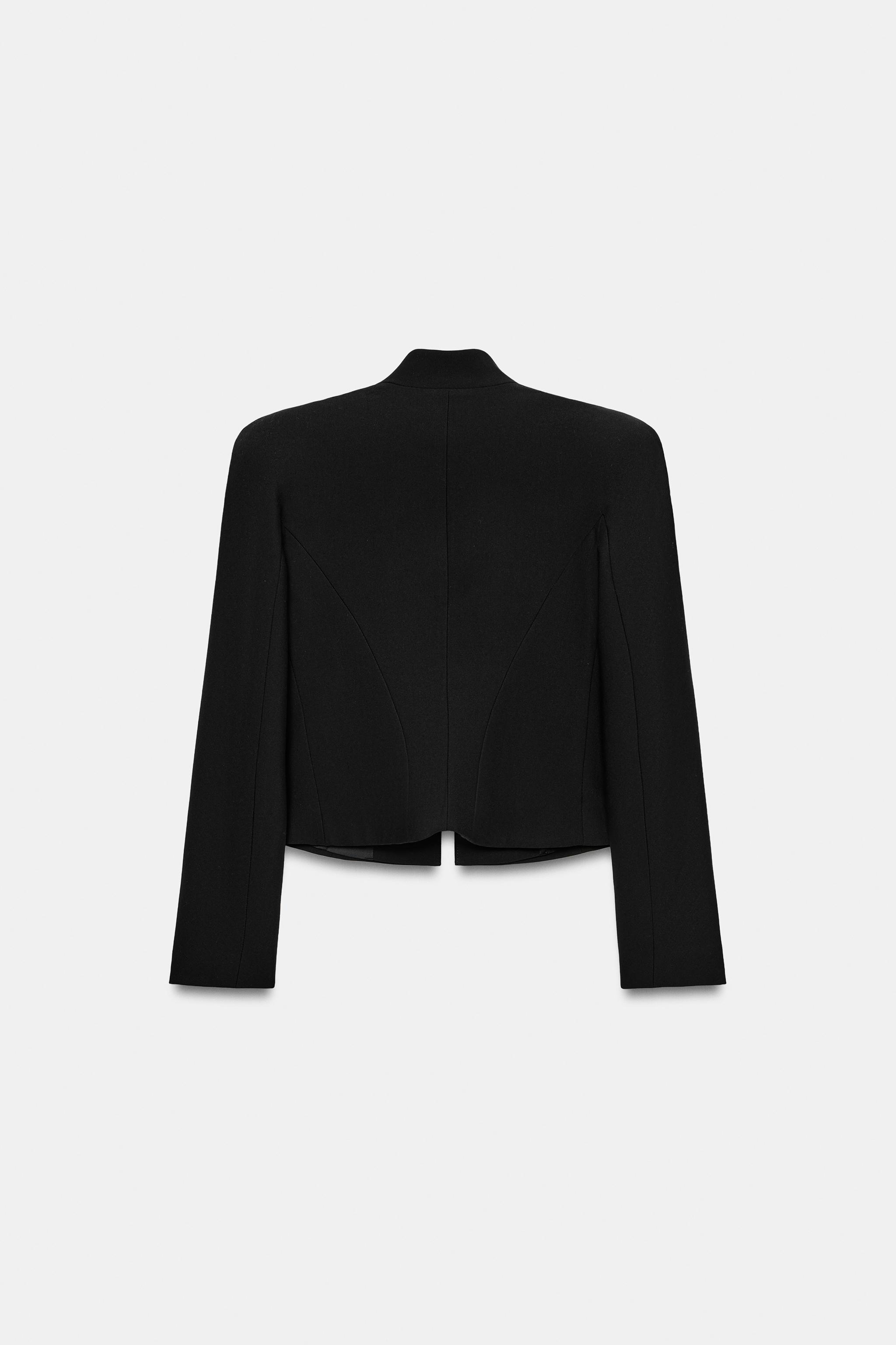 FITTED BLAZER WITH SHOULDER PADS