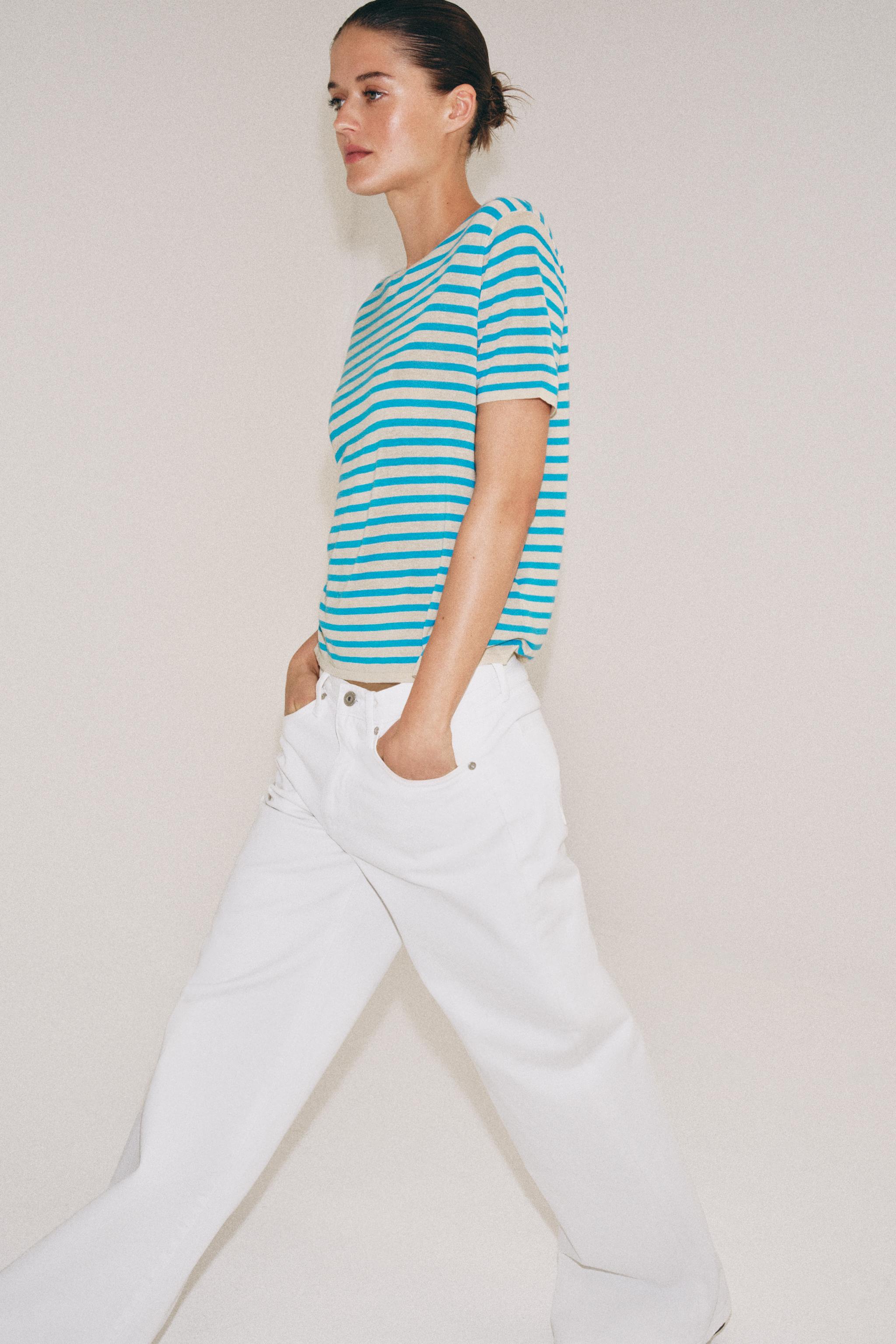 STRIPED KNIT TOP