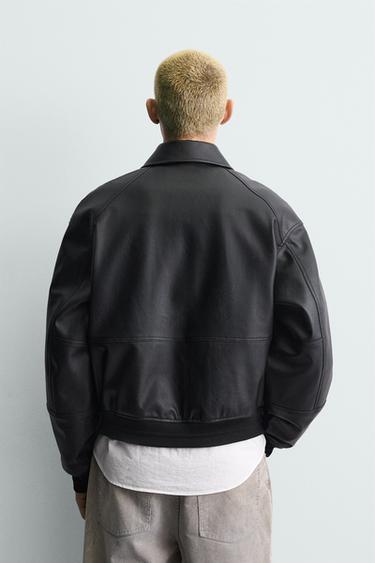 BLOUSON BOMBER MATIÈRE SYNTHÉTIQUE - Noir de Zara - Image 2