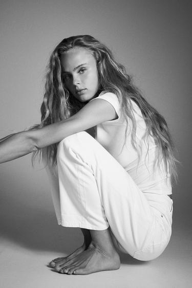 JEANS TRF MOM FIT TIRO ALTO - Blanco de Zara