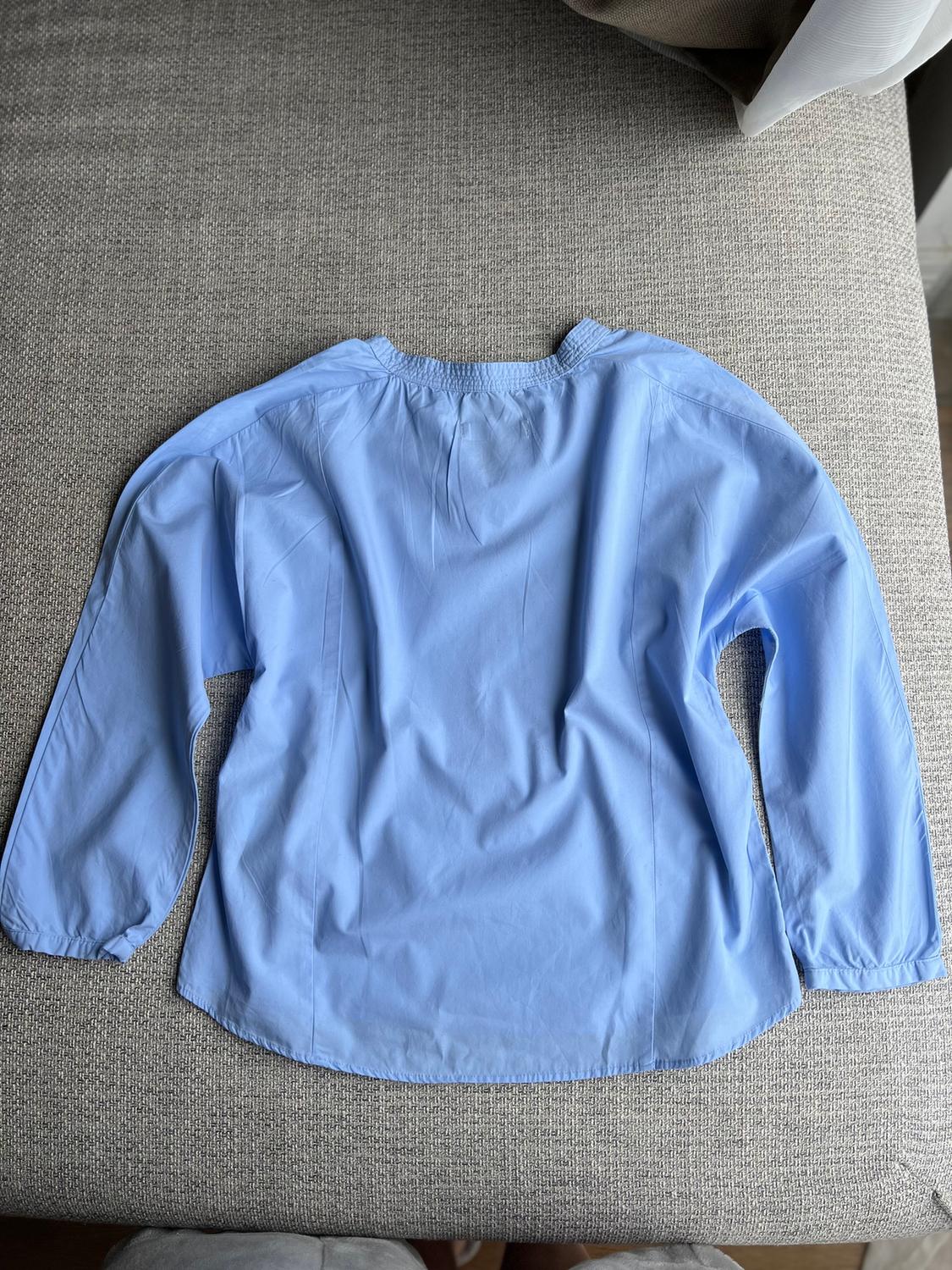 GIRLS BLUE POPLIN BLOUSE, SIZE 10 YEARS - Image 6