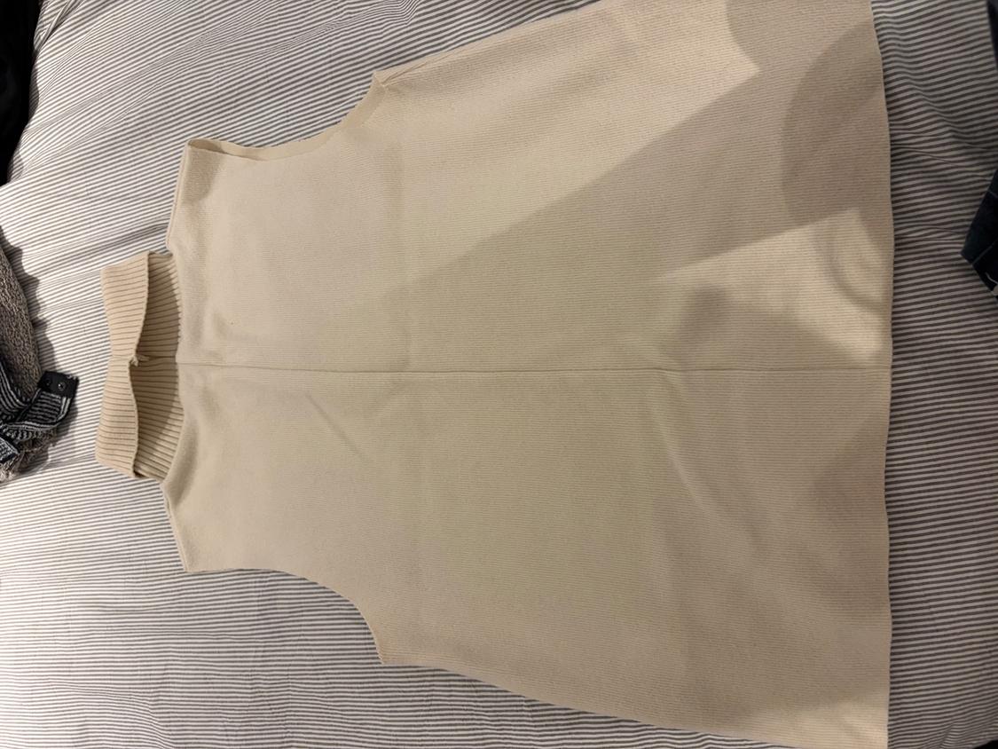 SOFT TURTLENECK TOP - Image 4