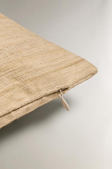 HOUSSE DE COUSSIN EN SOIE - Beige clair de Zara - Image 3