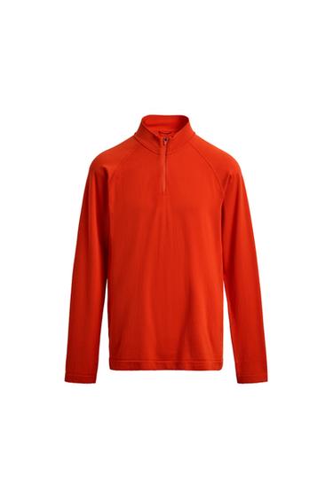 تيشرت ضاغط برقبة بسحاب للتزلج - أحمر فاقع by Zara