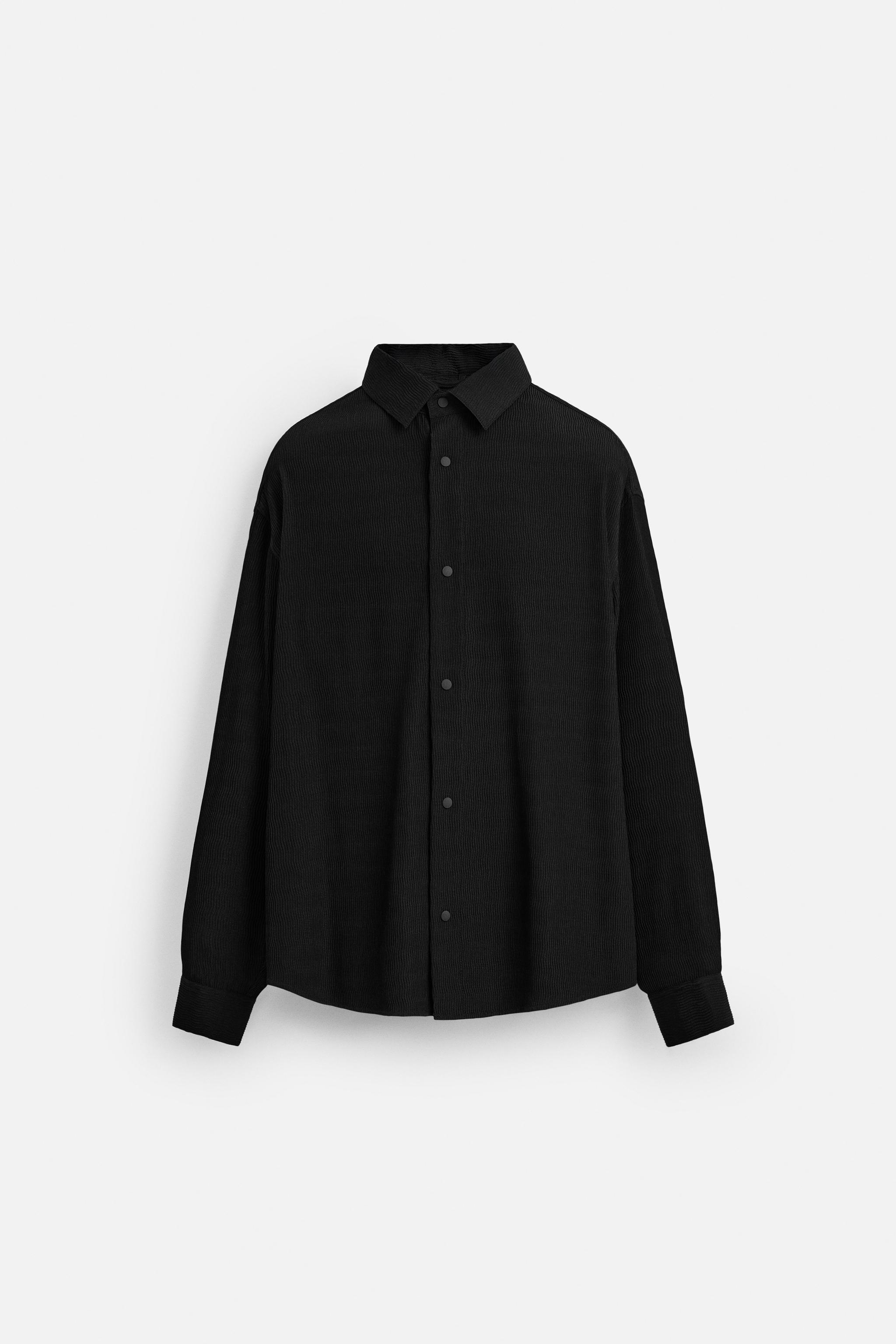 Doux. エンボスシャツ　ブラック エンボス加工シャツ - ブラック | ZARA Japan / 日本