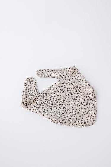 LOT BONNET ET BAVOIR ANIMAL PRINT - Écru de Zara - Image 2