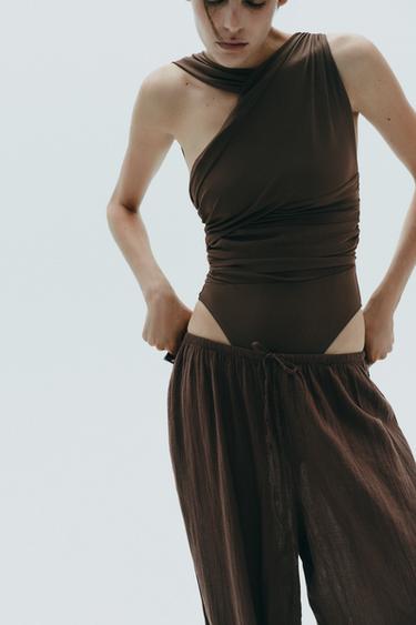 DRAPED ASYMMETRIC TULLE BODYSUIT - Dark brown by Zara