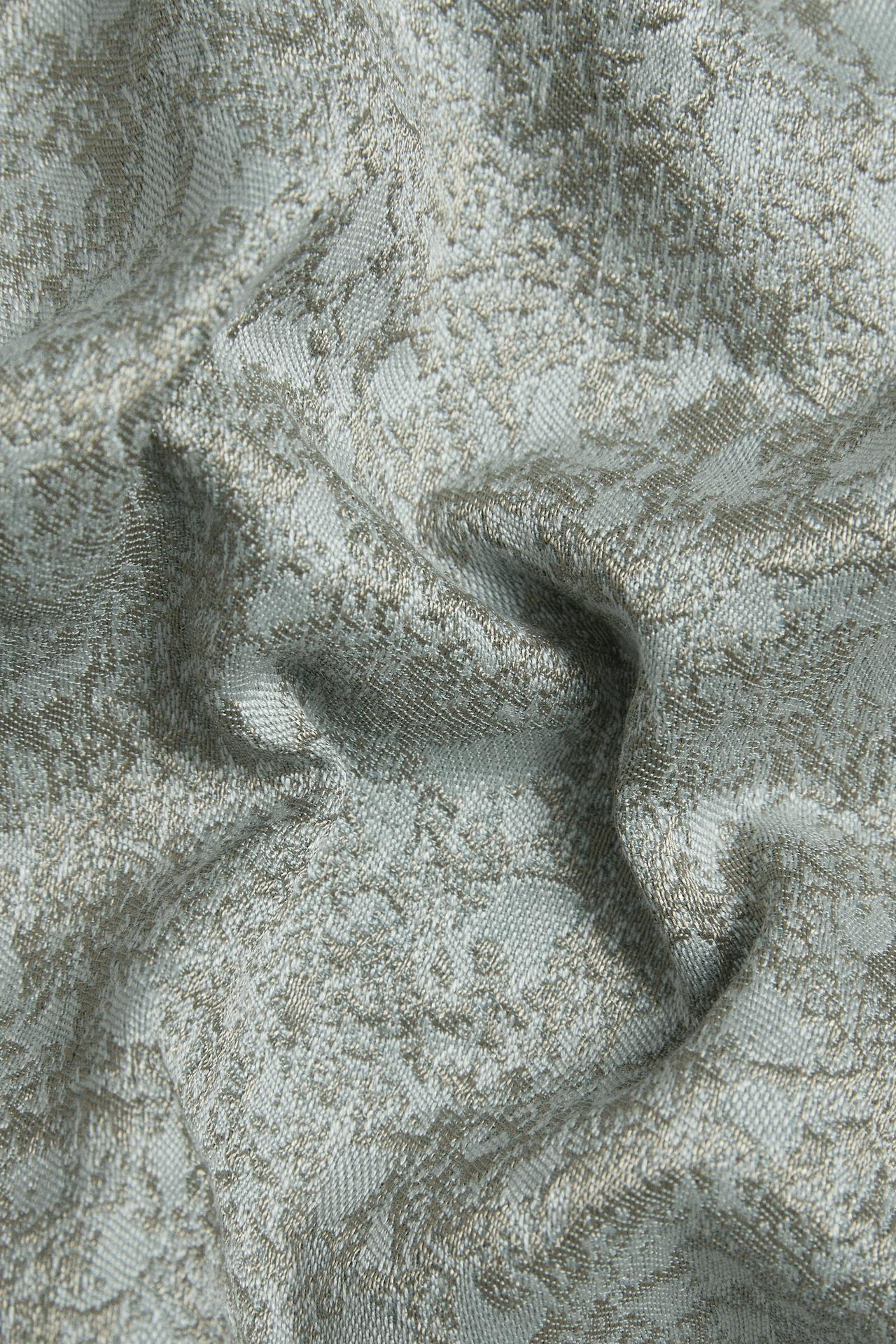 FLORAL JACQUARD BLANKET — Grey / Blue