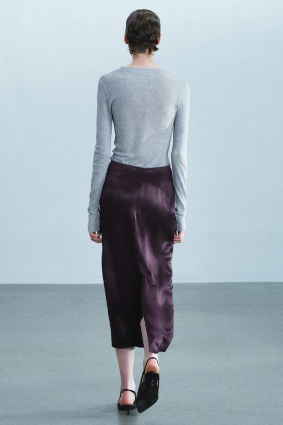 JUPE DROITE SATINÉE ZW COLLECTION - Bordeaux de Zara - Image 4