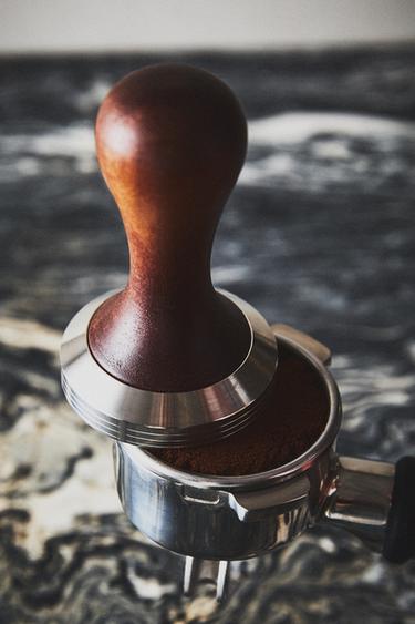 COFFEE PRESS WITH ACACIA WOOD HANDLE - Light beige by Zara