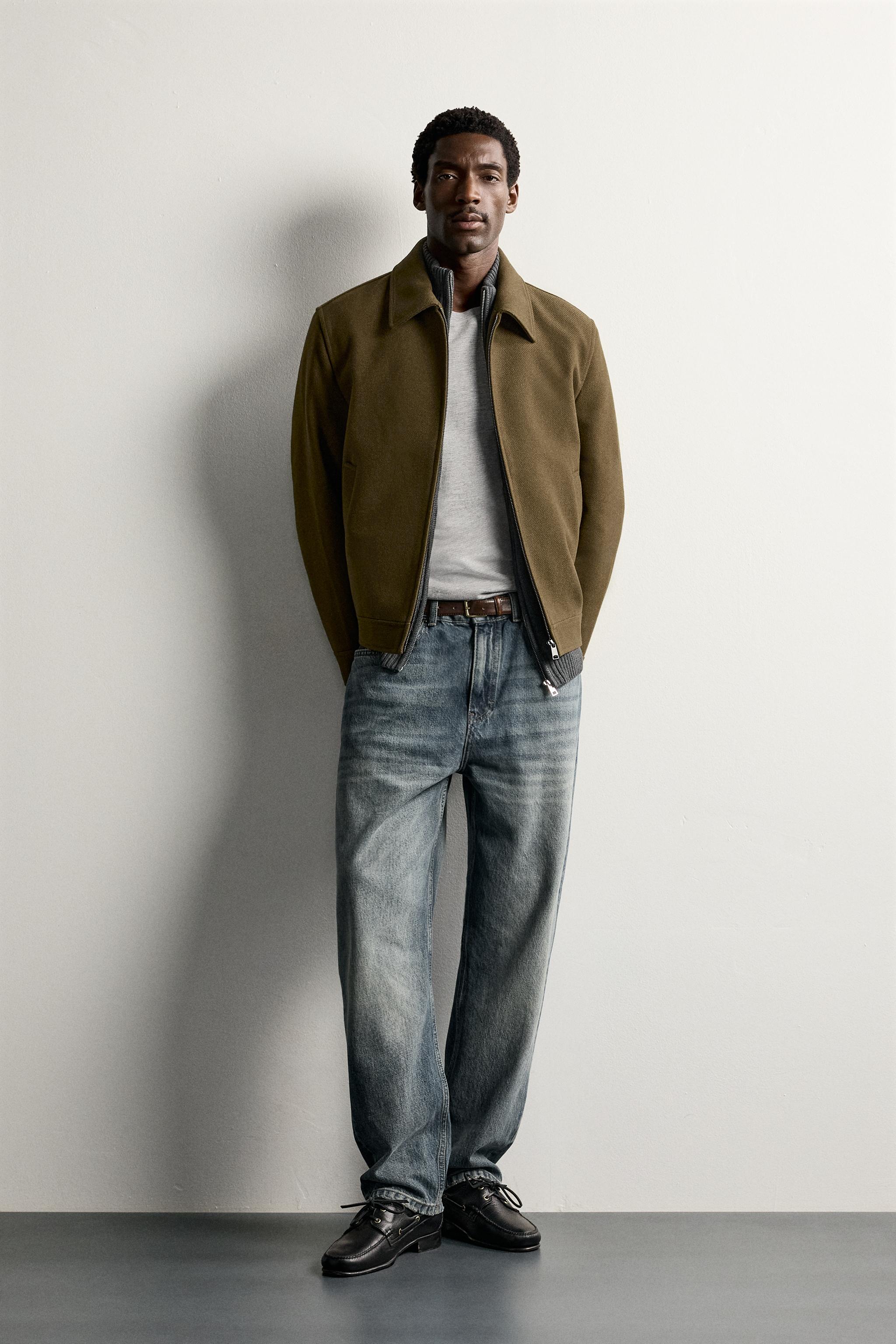 TEXTURED REGULAR FIT JACKET