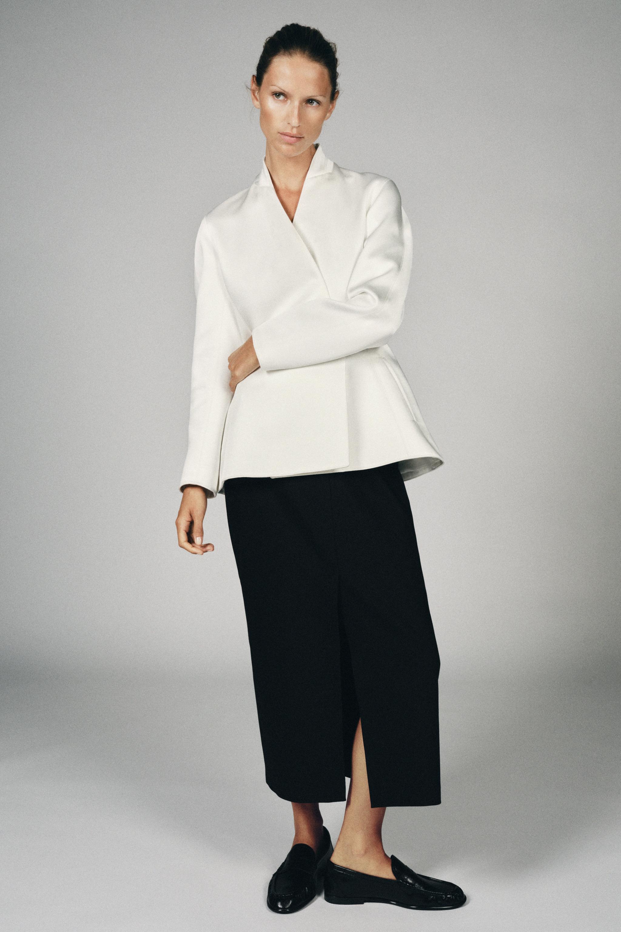 SATIN DOUBLE-BREASTED BLAZER