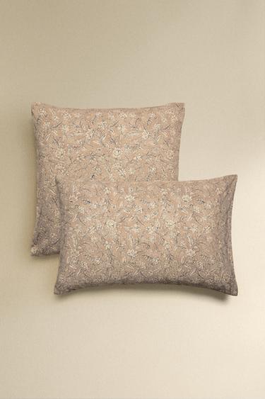 FLORAL PRINT PILLOWCASE - Beige by Zara