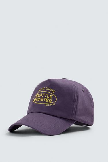 قبعة مغسولة بنص مطرز متباين - بنفسجي الخاص بـ Zara