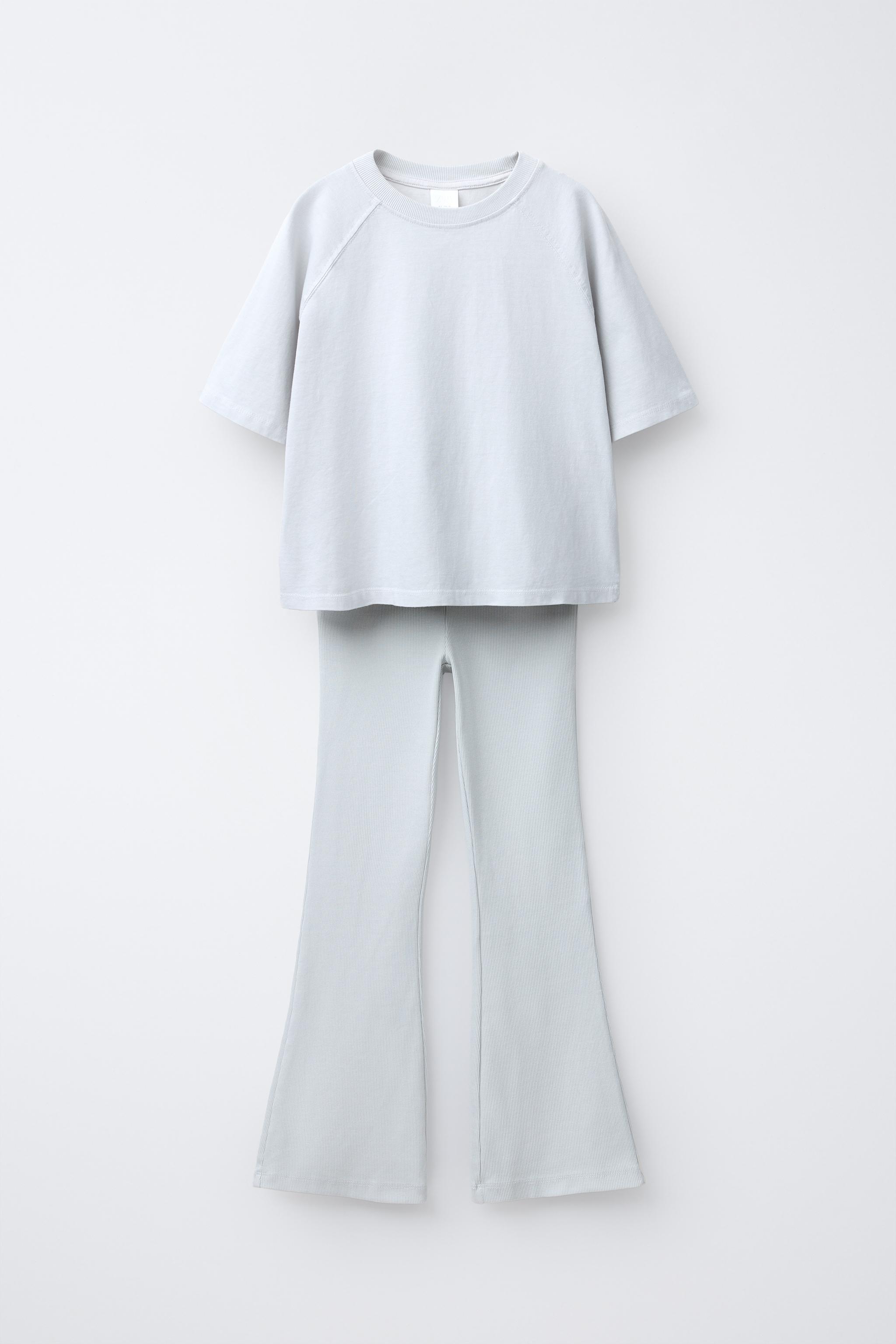 ENSEMBLE T-SHIRT ÉPAIS ET LEGGING FLARE CÔTELÉ EFFET DÉLAVÉ
