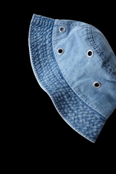 GORRO BOB DENIM OJALES - Azul claro de Zara
