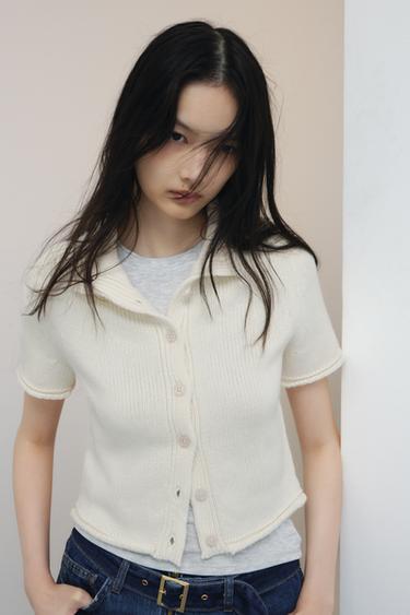 ショートスリーブニットカーディガンエクリュZaraのショートスリーブニットカーディガン - エクリュ